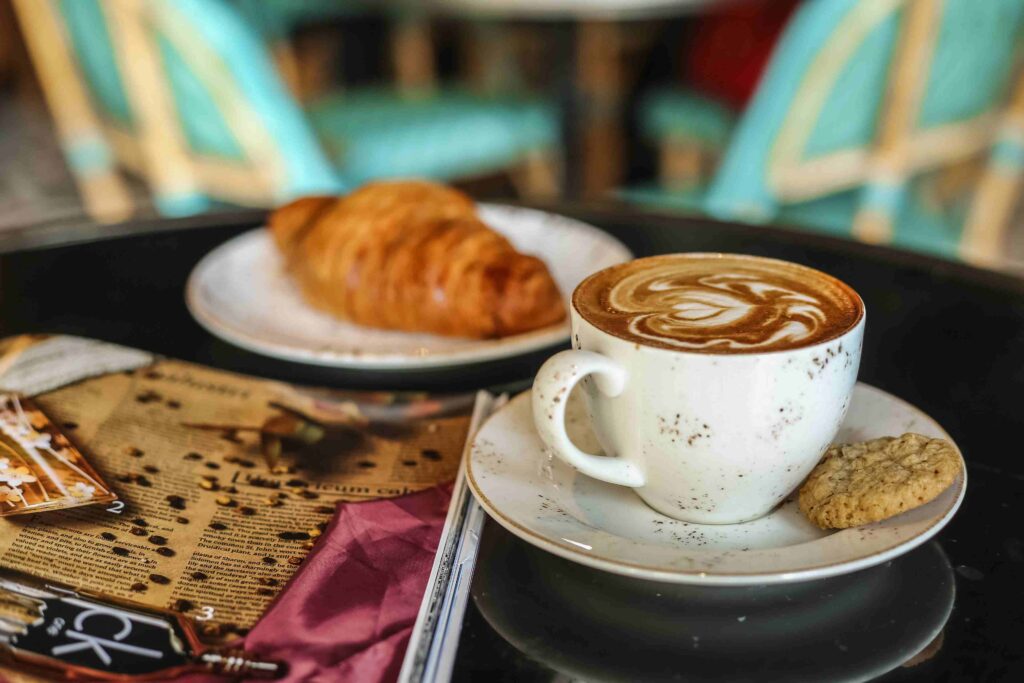  popular cafe Victoria’s 