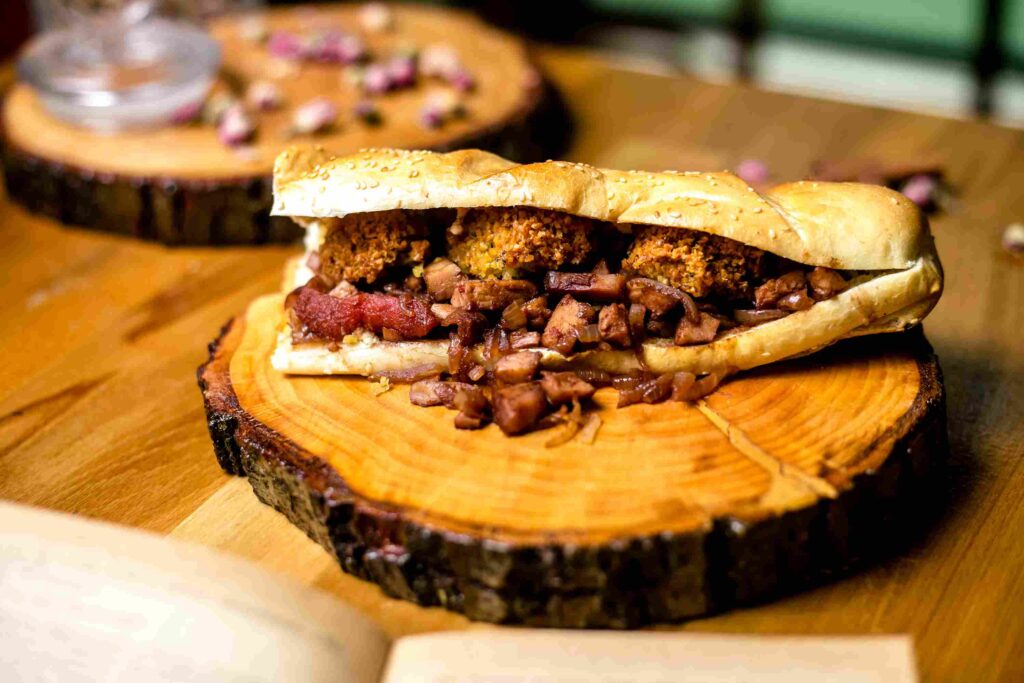 Pan con Chicharrón